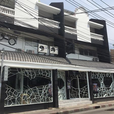 Rock Hotel Банкок Екстериор снимка