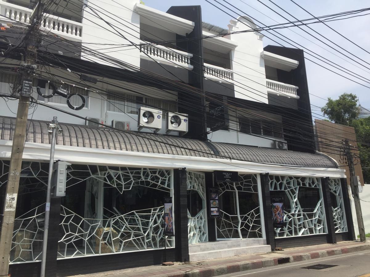 Rock Hotel Банкок Екстериор снимка