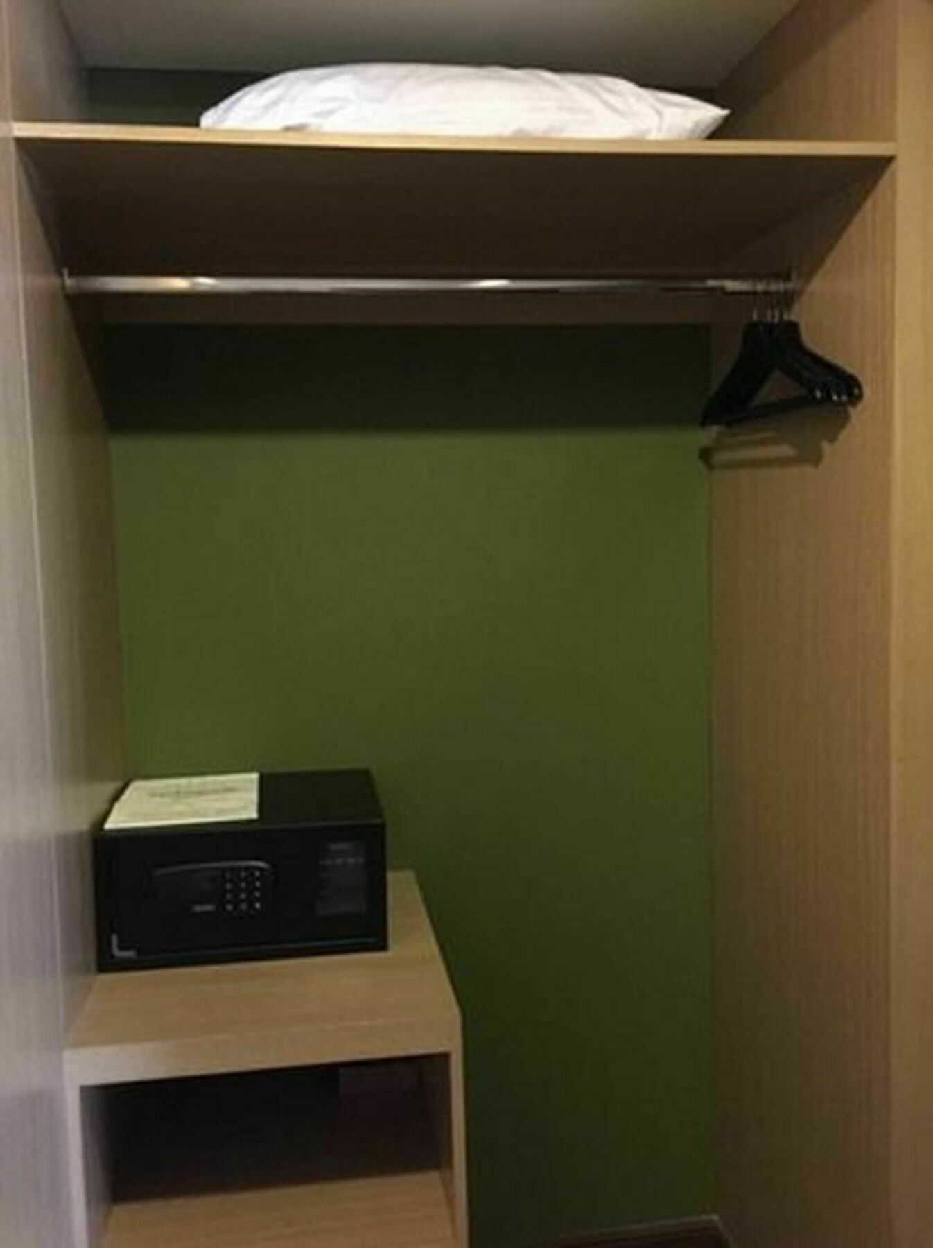 Rock Hotel Банкок Екстериор снимка